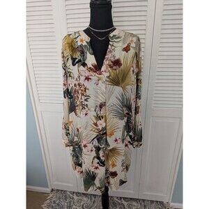 H&M Top Women's 12 Blouse Tropical Multicolor Hawaiian Parrots Vneck Tunic Coast